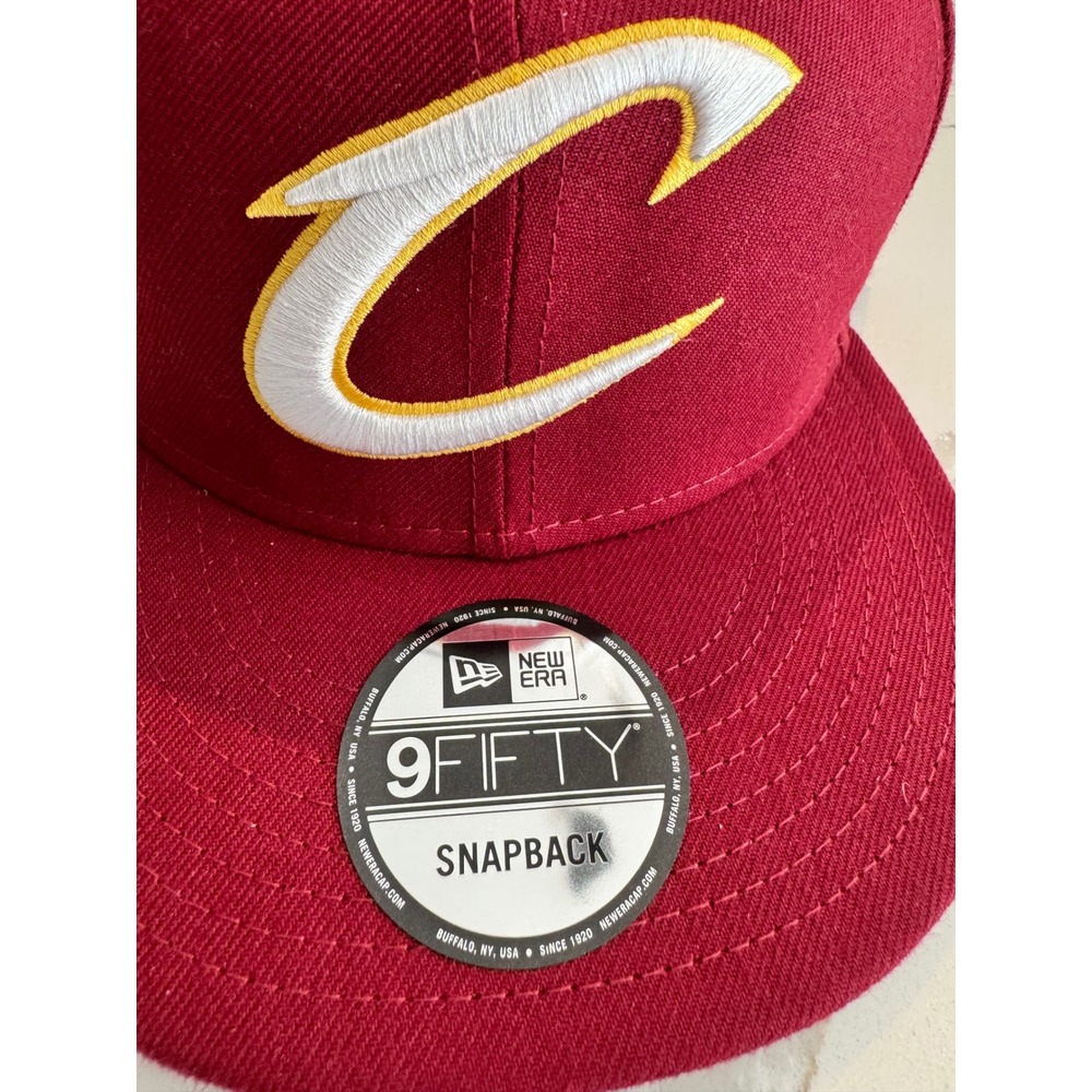New Era 9FIFTY Cleveland Cavaliers Snapback Hat Mens Cardinal Red NBA OSFA - Picture 2 of 7